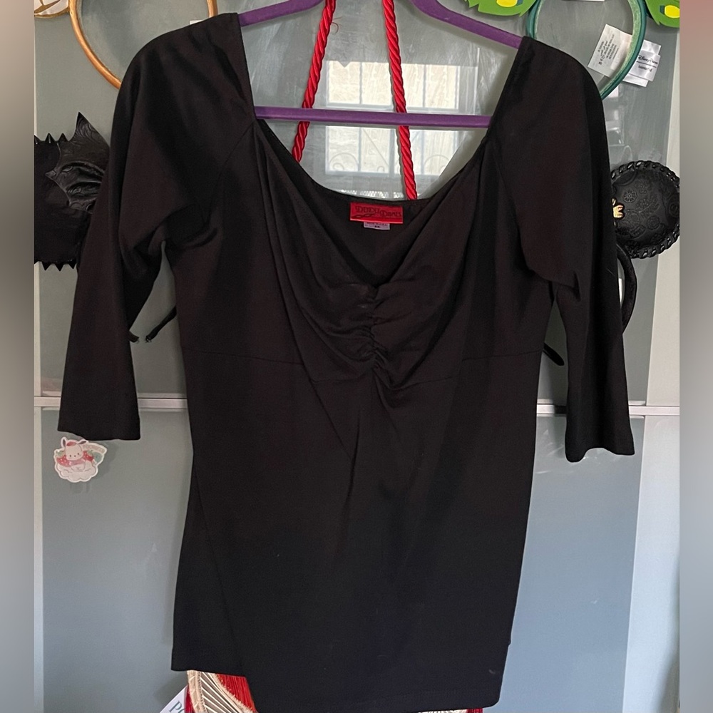 Deadly dames Jailbird top in Black